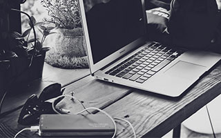 开云体育俱乐部官网-德甲：汉诺威1-4败给门兴，守门员多次救险依旧难挡败局，汉诺威门将