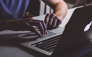 开云体育俱乐部官网-德甲：汉诺威1-4败给门兴，守门员多次救险依旧难挡败局，汉诺威门将